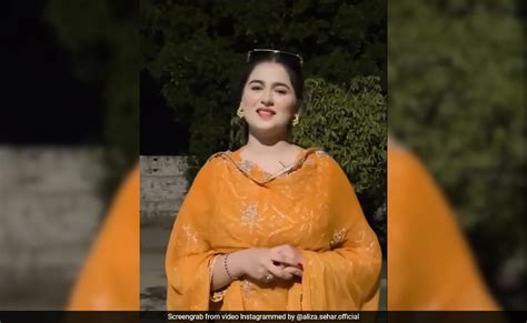 tiktok aliza viral video|Explained: Controversy Around Pakistani TikTok Star。